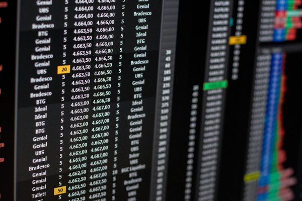 Transforming Student Engagement in UK Universities: Innovative Data Analytics Strategies for Enhanced Learning Experiences